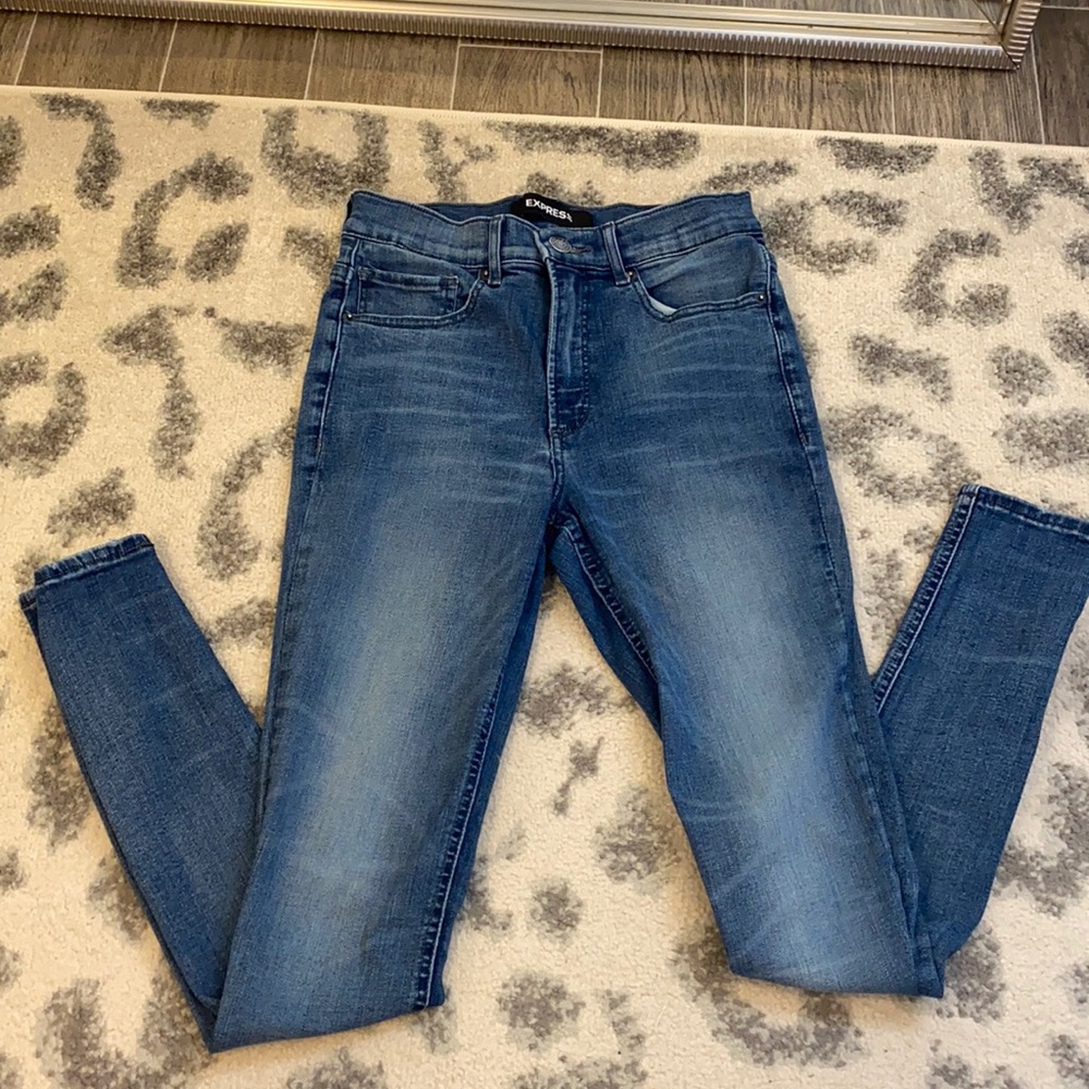 Express medium wash jeans